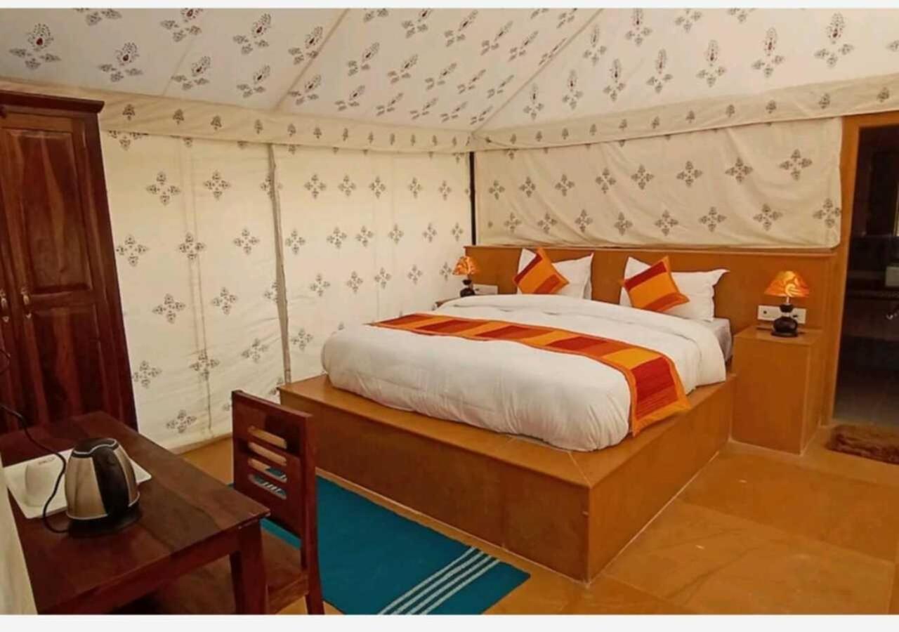 Sky Desert Safari Camp Jaisalmer Eksteriør billede