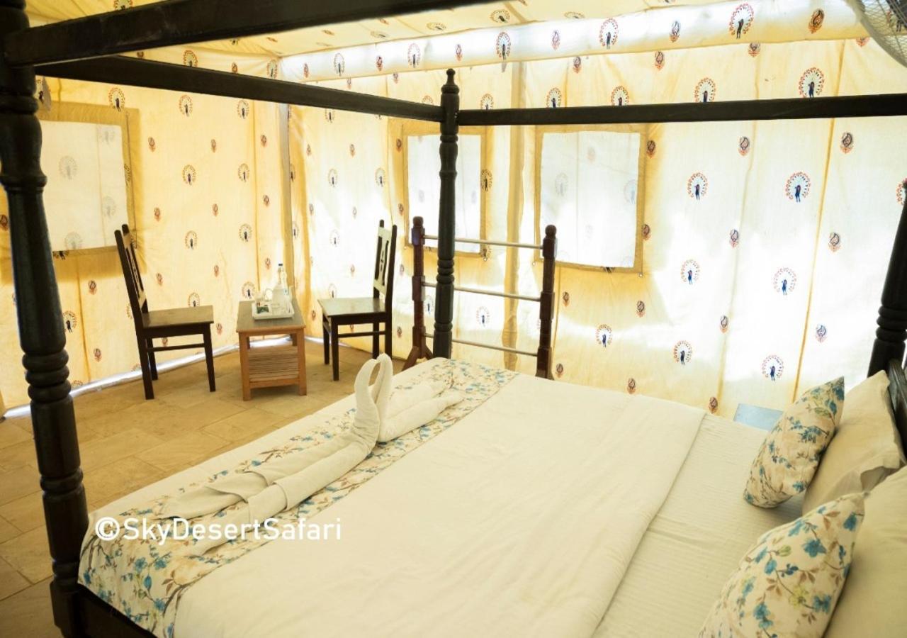Sky Desert Safari Camp Jaisalmer Eksteriør billede